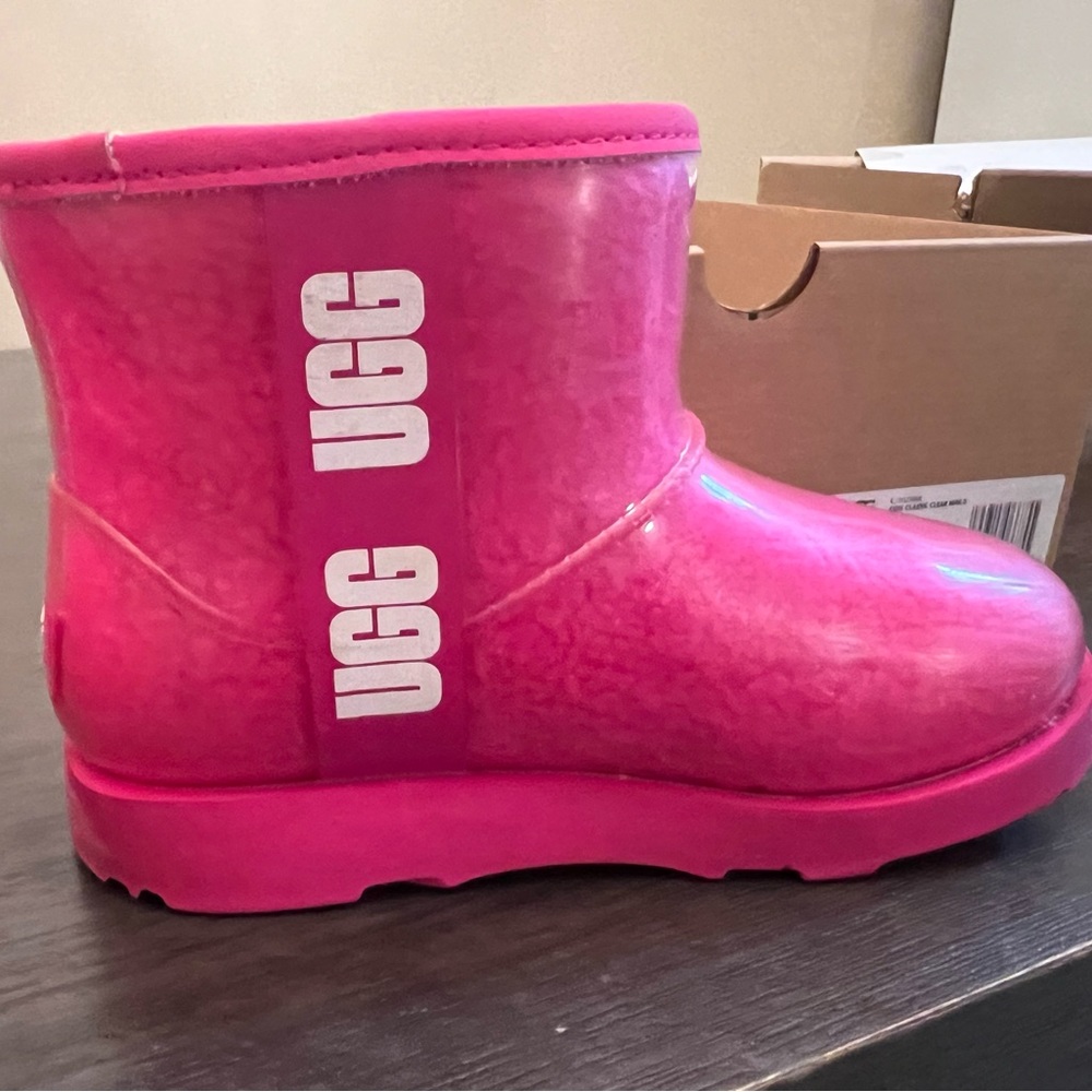 Girls Uggs good condition